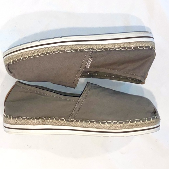 BOBS From Skechers Slip-on Espadrille Loafer w/ Arched Support Footbed Size 9.5 - Picture 4 of 11